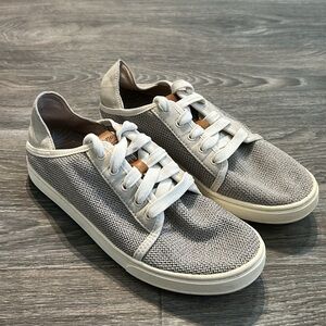 OluKai Size 9 39 Pehuea Li Lightweight Mesh Sneakers Slip On Slides Mist Gray